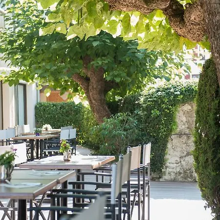 Catalpa Hotel 3*