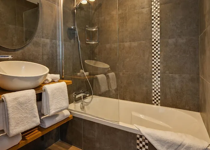 Hotel Catalpa 3*